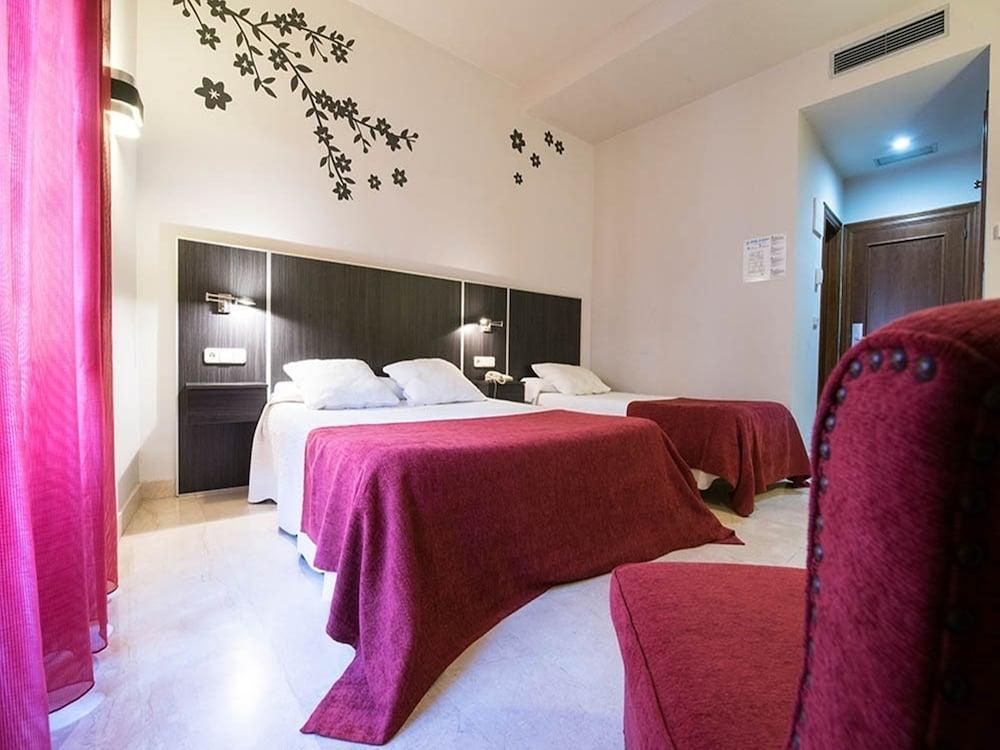 Hotel Las Nieves photo 2
