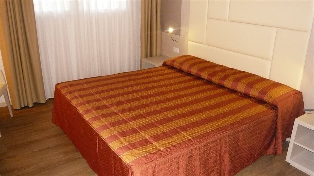 HOTEL ALEXANDER photo 1