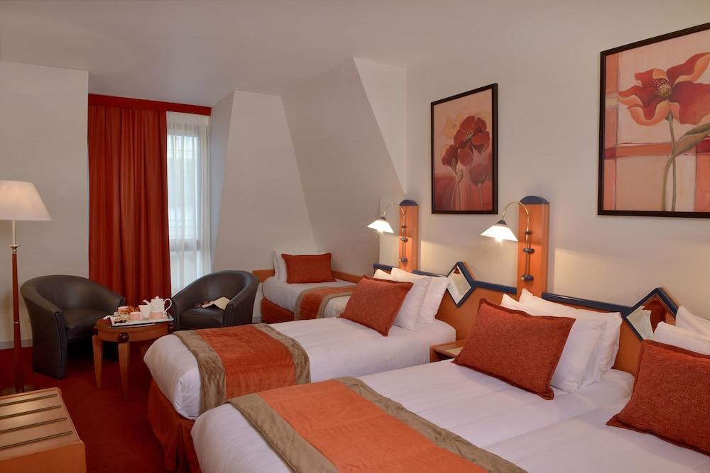 Opera Cadet Hotel photo 2