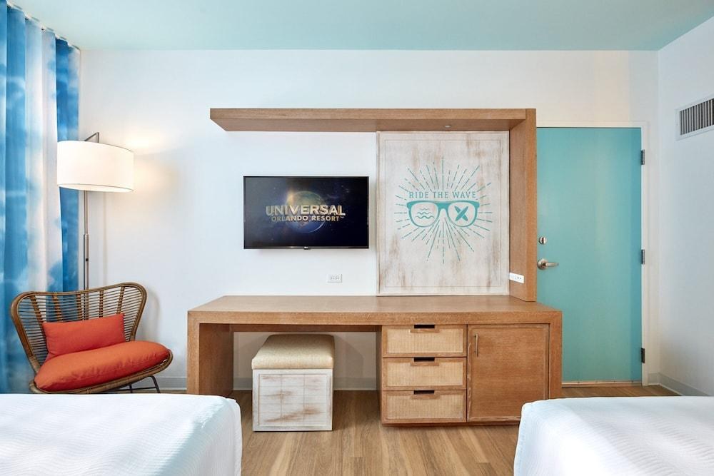 Universal's Endless Summer Resort - Surfside Inn and Suites photo 2