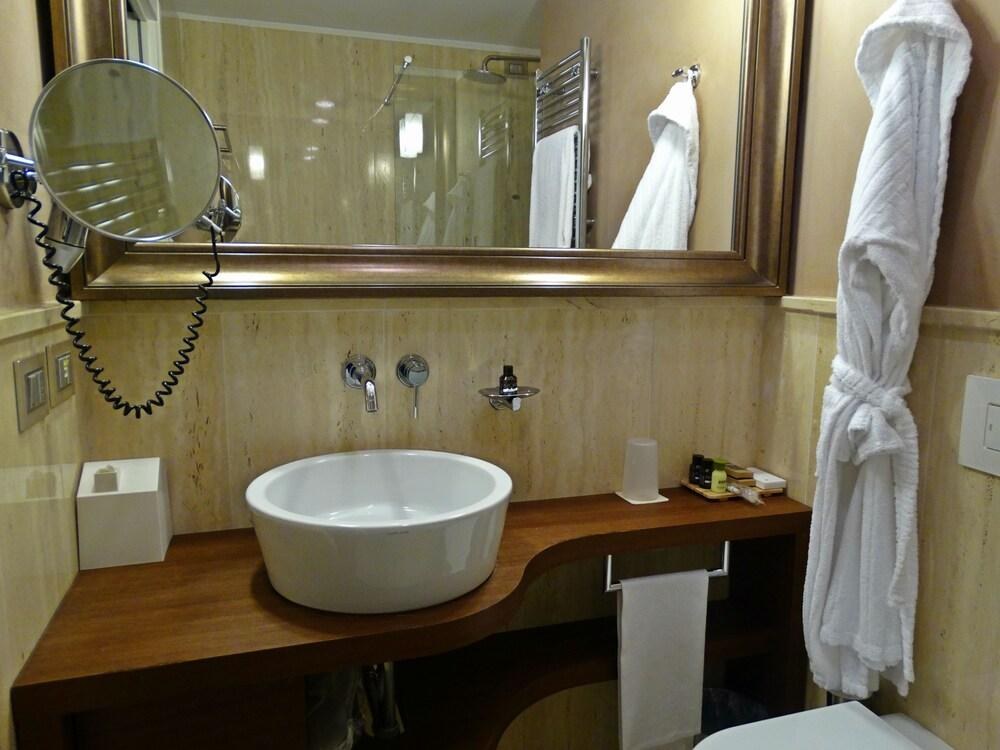 HOTEL MILANO SCALA photo 3