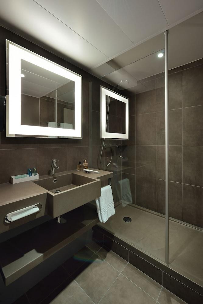 NOVOTEL BORDEAUX LAC photo 4