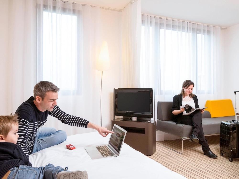 NOVOTEL SUITES CANNES CENTRE photo 3