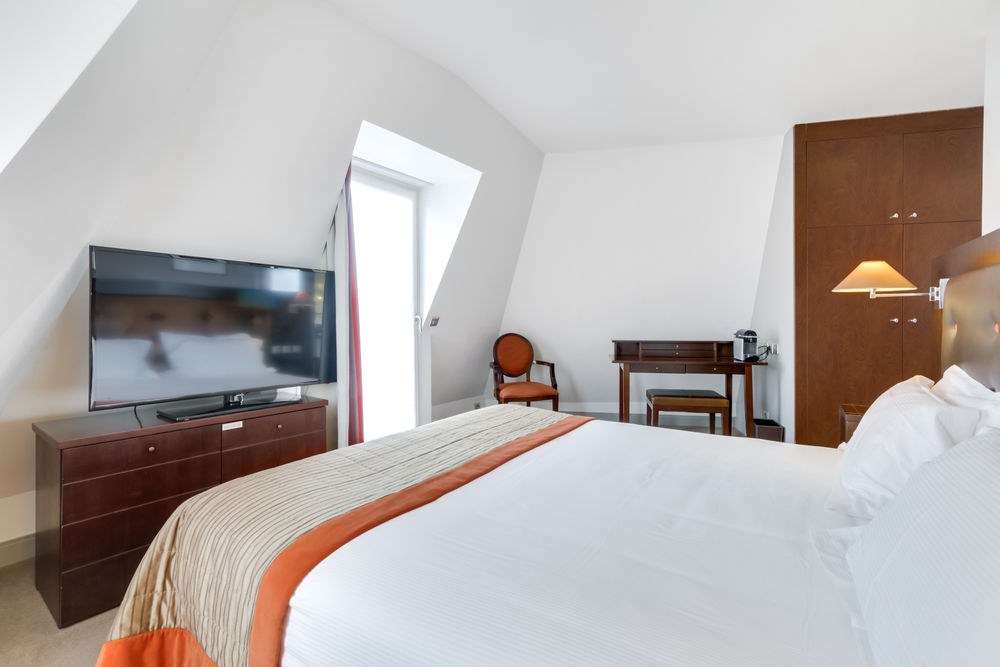HOTEL LE 12