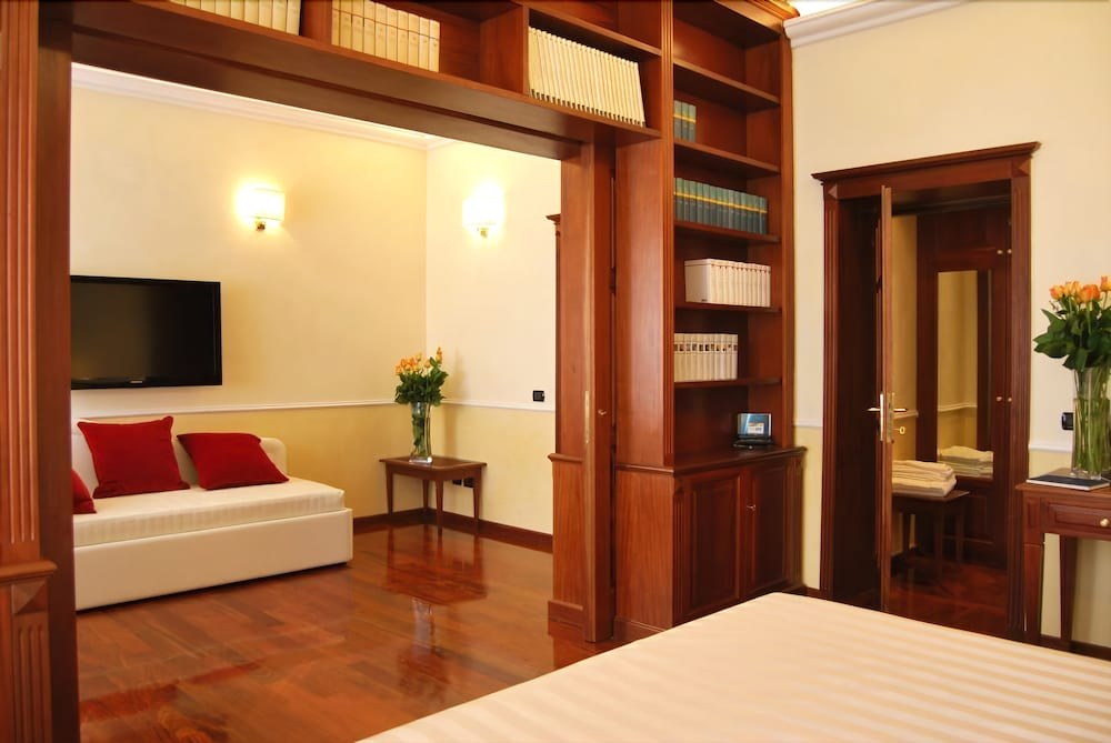 LUDOVISI LUXURY ROOMS photo 1