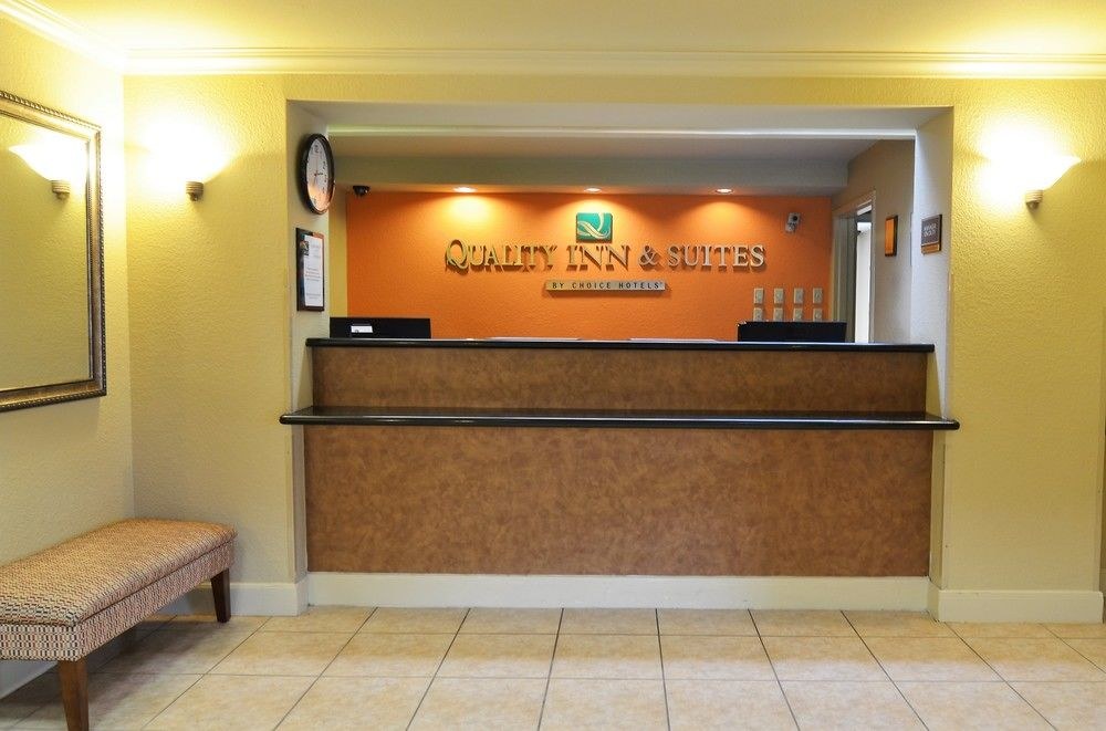 QUALITY INN & SUITES RELIANT PARK MEDICAL CENTER photo 1