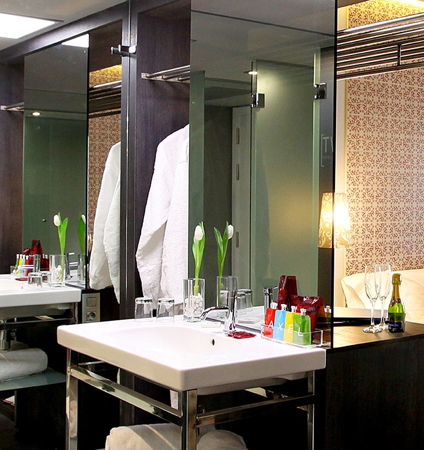 TWO HOTEL BARCELONA BY AXEL - ADULTS ONLY photo 4