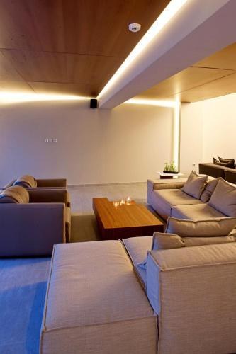 OKTOBER HOTEL DOWN TOWN ROOMS photo 1