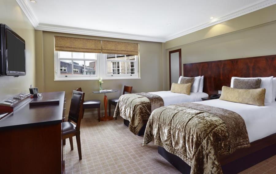 RADISSON BLU EDWARDIAN GRAFTON HOTEL photo 2