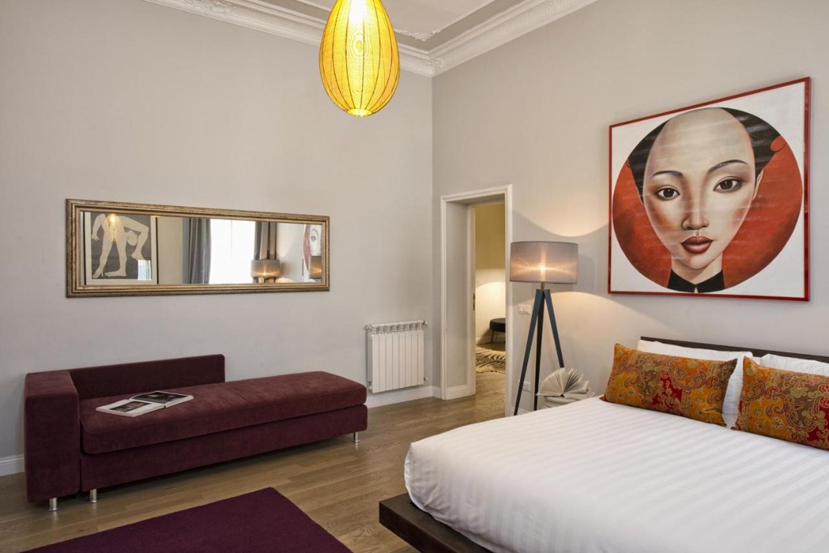 The Independent Suites photo 3