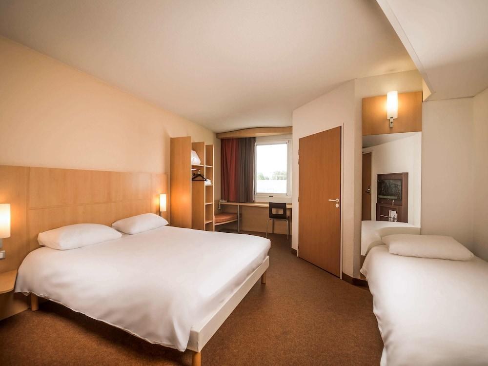 ibis Cannes Mandelieu photo 4