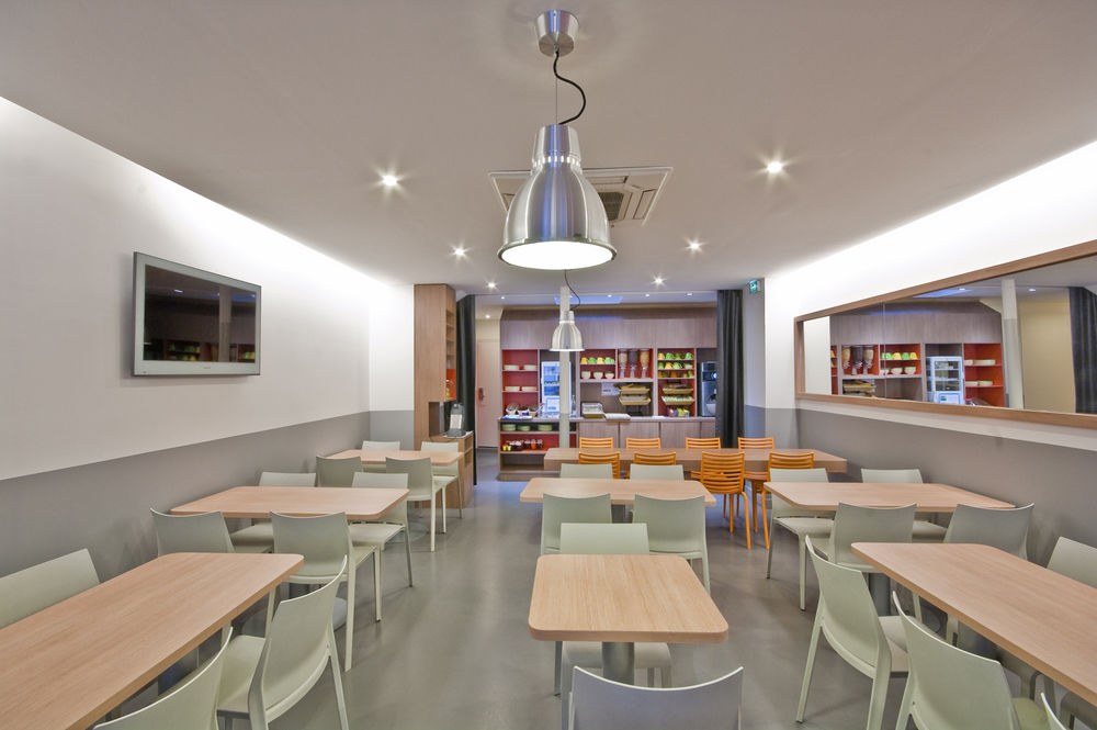IBIS STYLES PARIS CADET LAFAYETTE photo 1