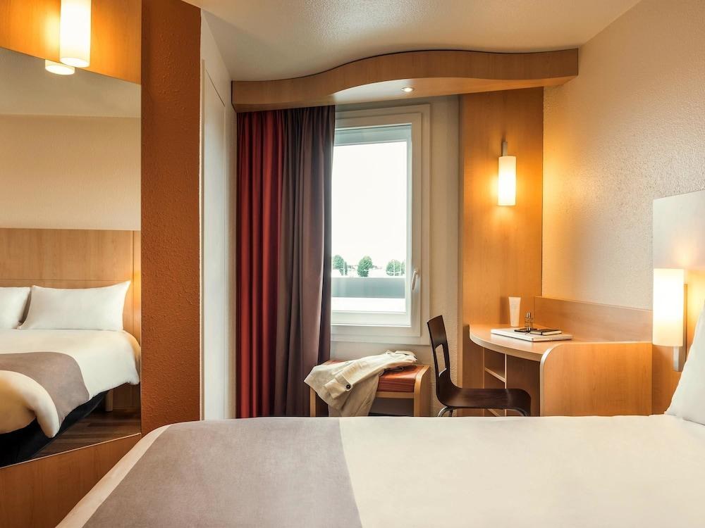 IBIS PARIS COEUR D'ORLY AIRPORT photo 3