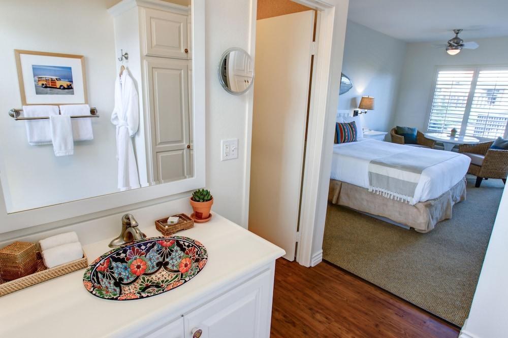 LAGUNA BEACH HOUSE photo 3