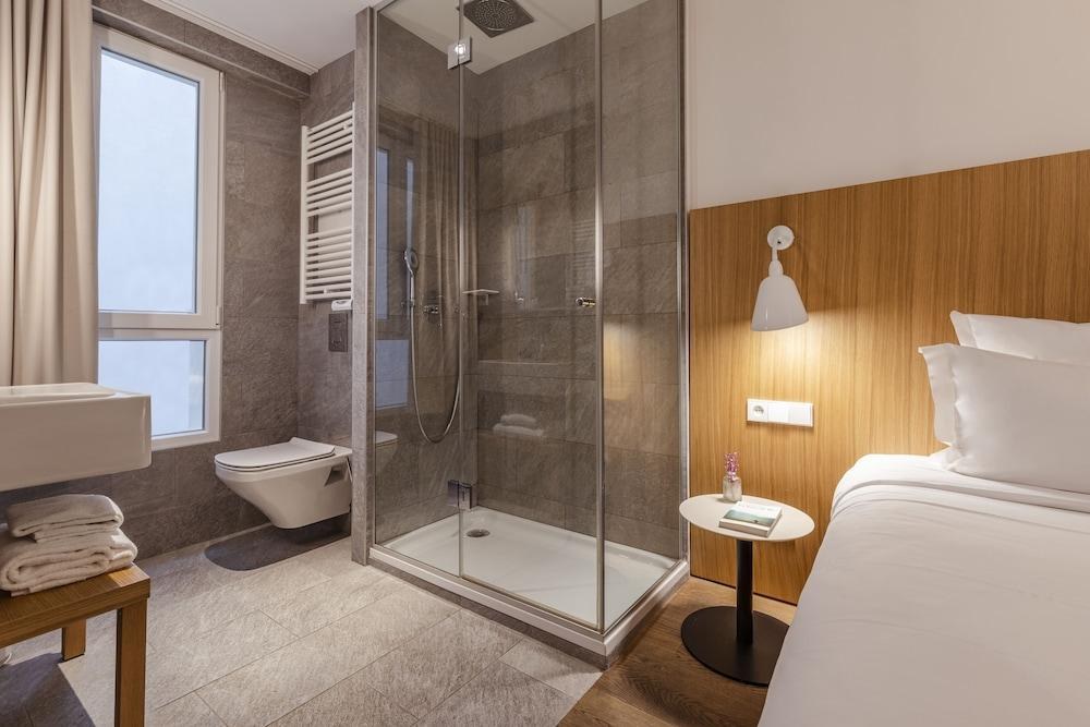 9Hotel Republique photo 2