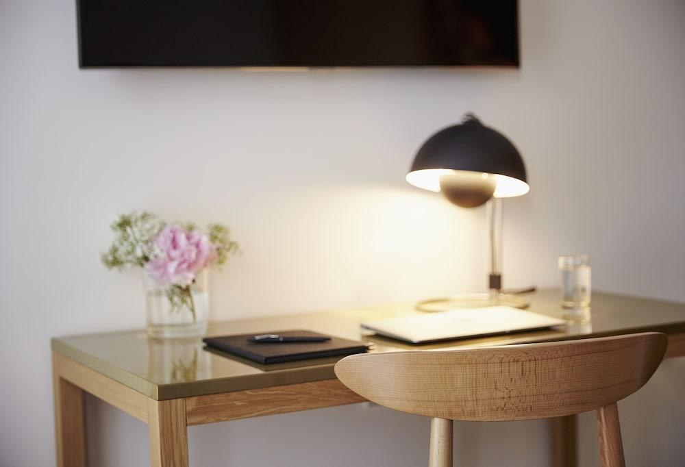 9Hotel Republique photo 4