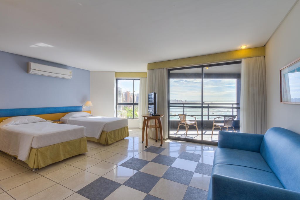 IATE PLAZA HOTEL photo 3