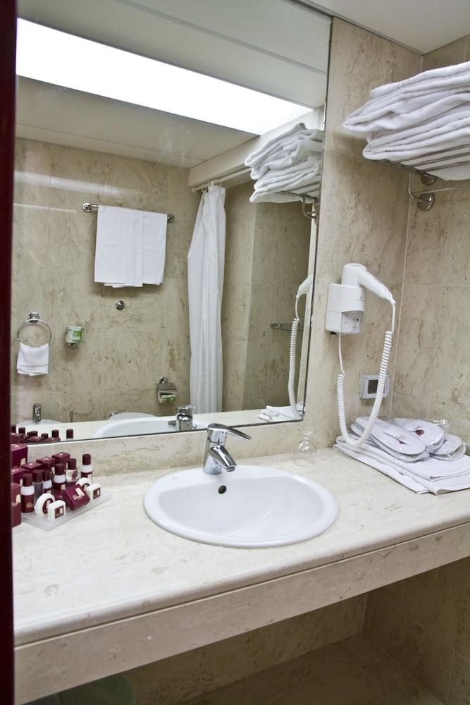 SPLENDID HOTEL LA TORRE photo 2