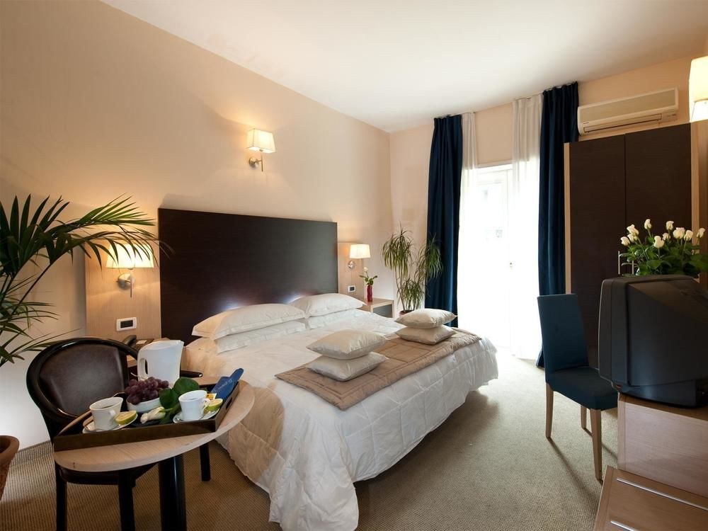 HOTEL CLUB HOUSE photo 1