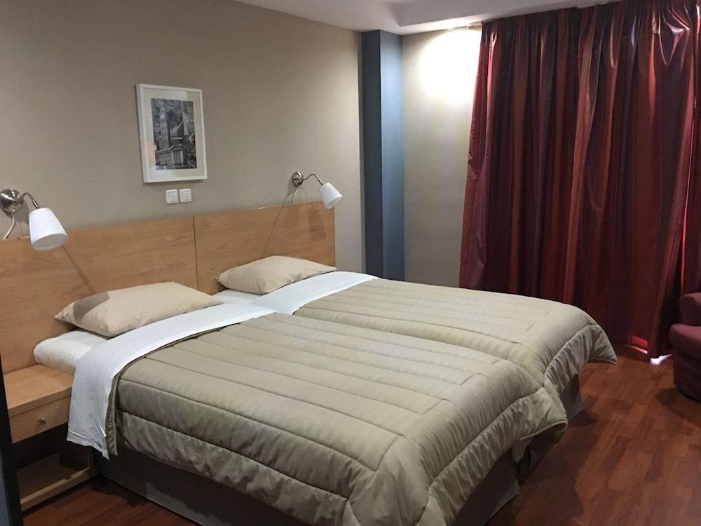 ATHINA AIRPORT HOTEL photo 3