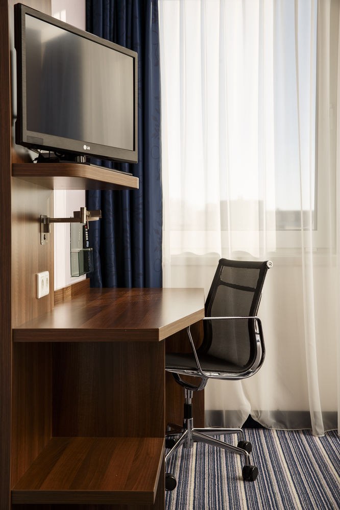 HOLIDAY INN EXPRESS ROTTERDAM - CENTRAL STATION photo 1