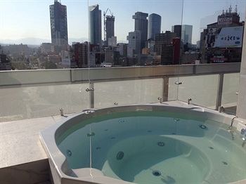 BLOCK SUITES HOTEL