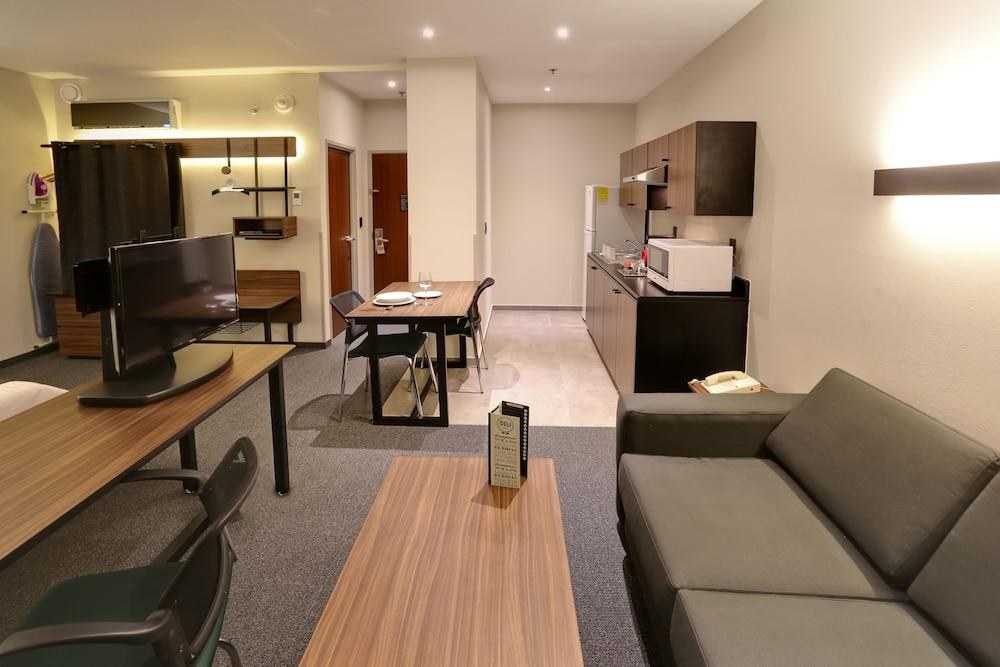 CITY SUITES SANTA FE photo 2