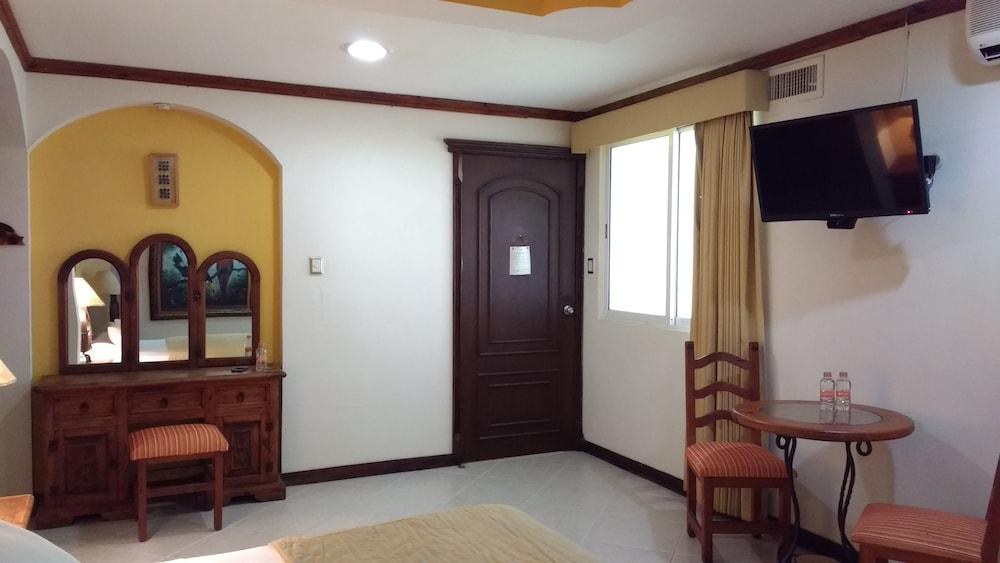 SUITES FLAMBOYANES photo 3