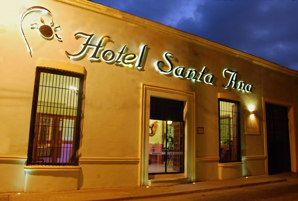 SANTA ANA photo 2