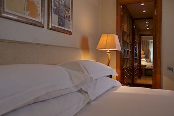 CHEVAL KNIGHTSBRIDGE APARTMENTS