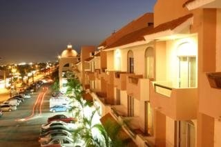LAS PALMAS HOTEL & SUITES photo 1