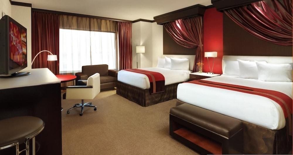 AMERISTAR CASINO HOTEL EAST CHICAGO photo 2
