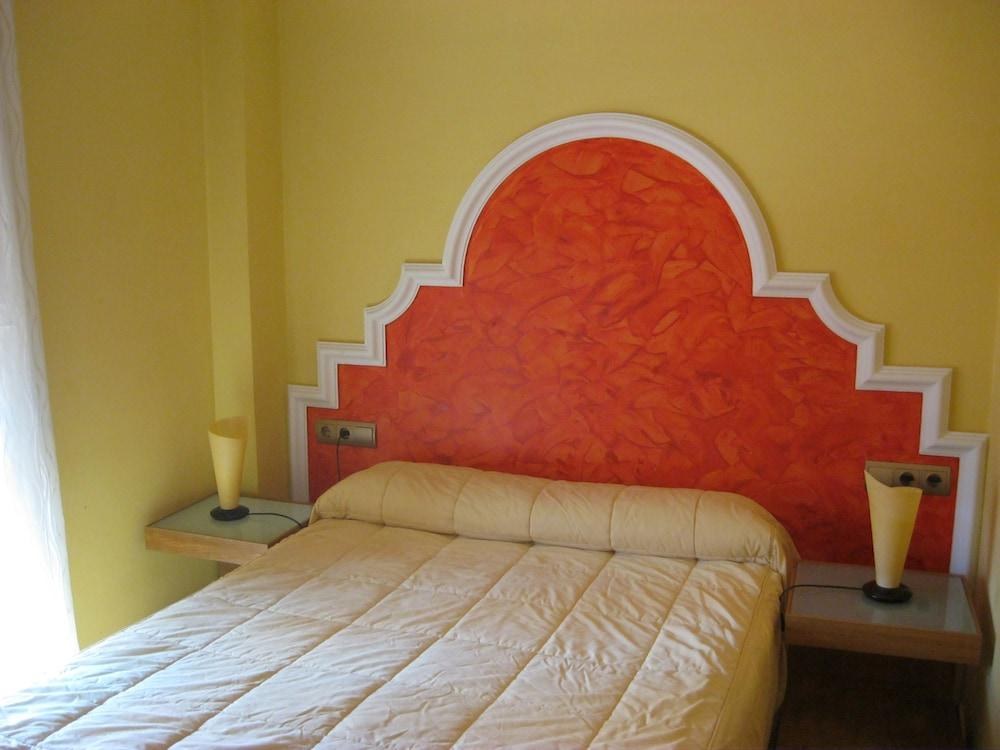 APARTAMENTOS SUITES OFICENTRO photo 1