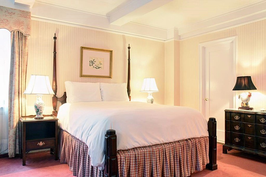 ROGER SMITH HOTEL photo 1