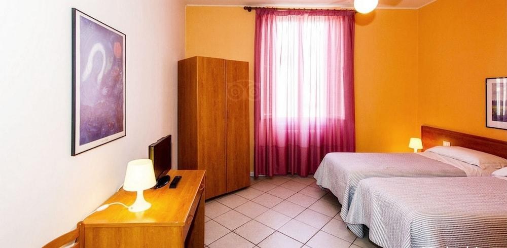 HOTEL LEOPOLDA photo 4