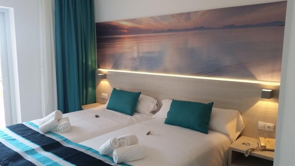 FENIX HOTEL photo 2