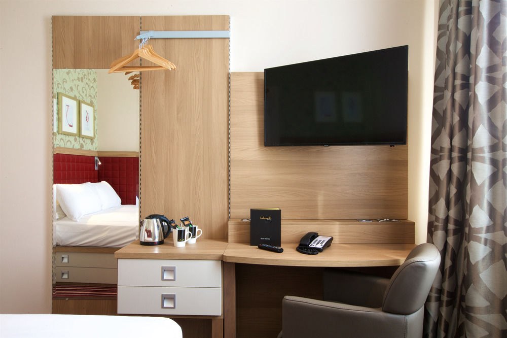 HALLMARK HOTEL CROYDON AERODROME photo 1