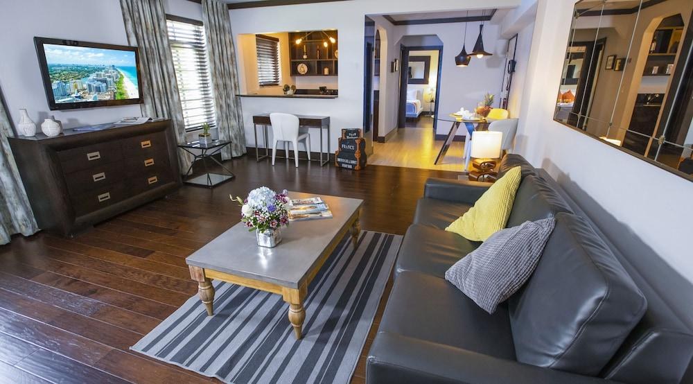 LINCOLN ARMS SUITES photo 2