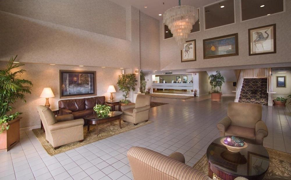 RAMADA BY WYNDHAM NASHVILLE/MUSIC VALLEY photo 2