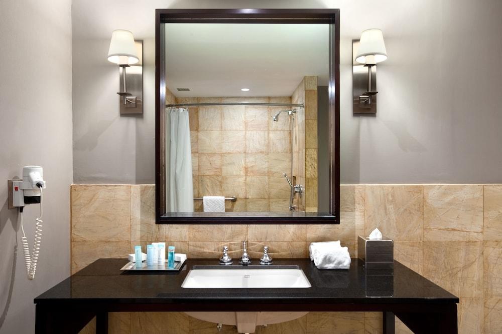 Hilton Mexico City Reforma photo 2