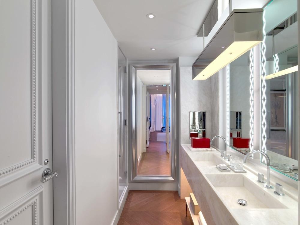 BACCARAT HOTEL AND RESIDENCES NEW YORK photo 4