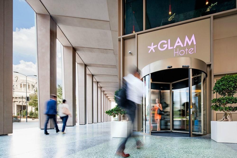 Glam photo 2