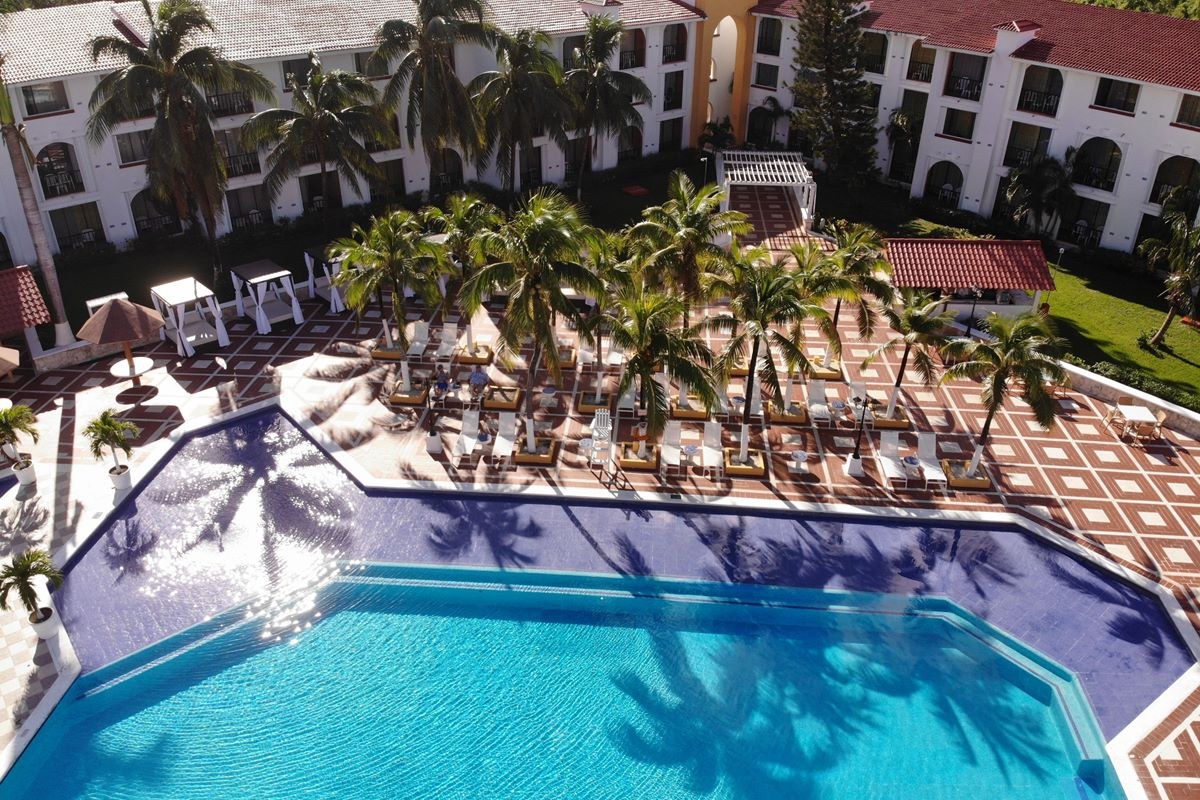 COZUMEL HOTEL & RESORT