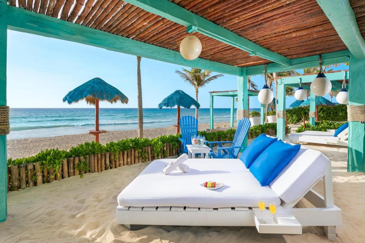 THE PYRAMID CANCUN BY OASIS