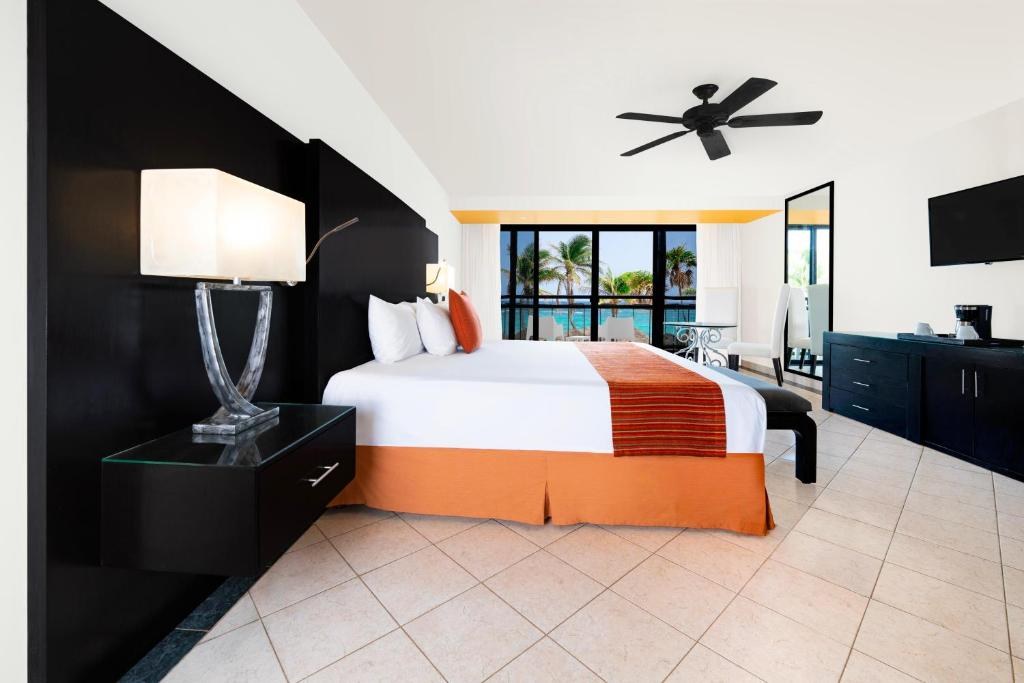GRAND OASIS RIVIERA photo 1