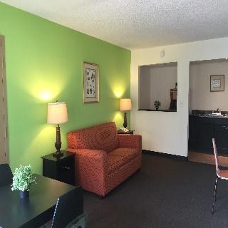 Roomba Inn & Suites