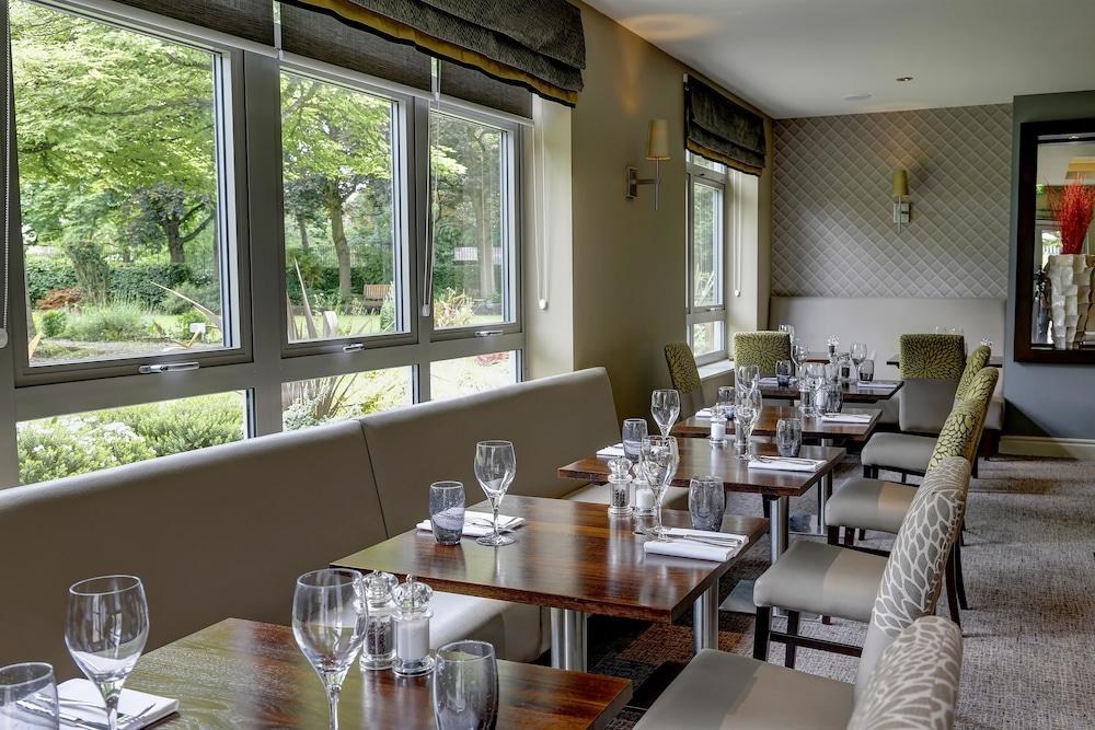 Best Western Plus Pinewood Manchester Airport-Wilmslow Hotel photo 2