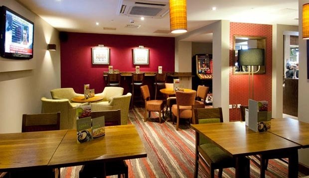 Premier Inn Premier Inn London Ealing photo 3