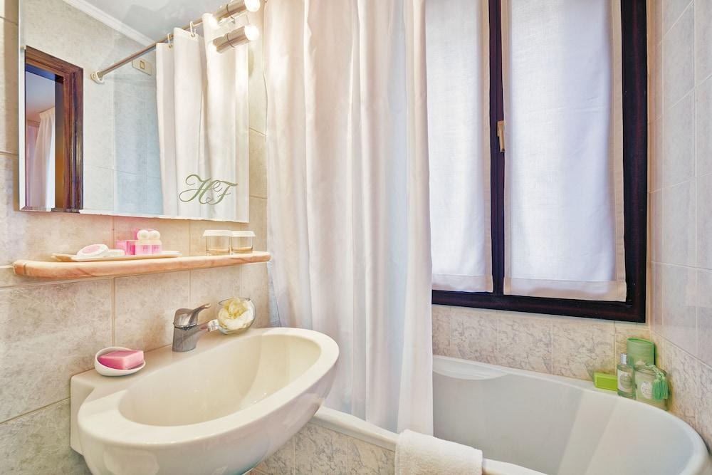 HOTEL FIRENZE photo 3