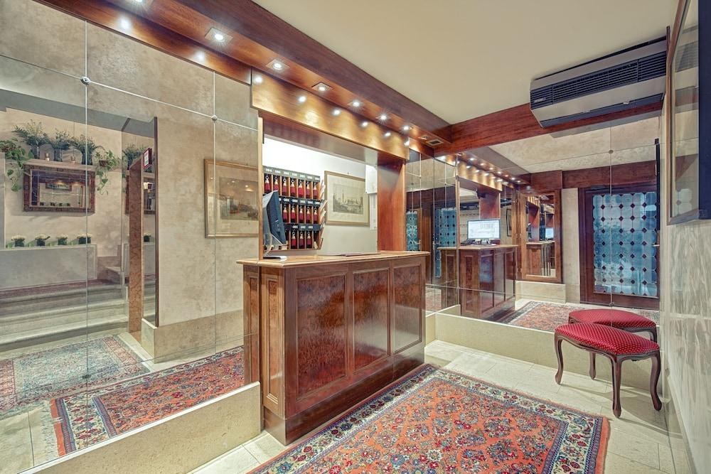 HOTEL FIRENZE photo 4